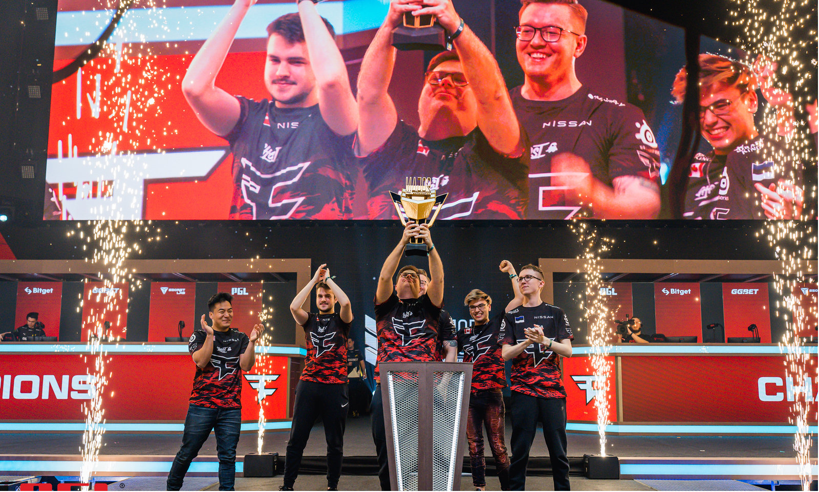 阿诺德长传 阿诺德长传